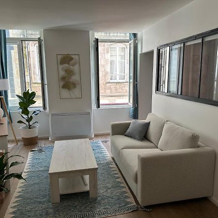 Charmant Cocon Iode Cosy Equipe, Baigne De Lumiere, Situe Au Coeur De La Rochelle A 1Min A Pied Du Marche Central Avec Tv Et Wifi Eksteriør billede