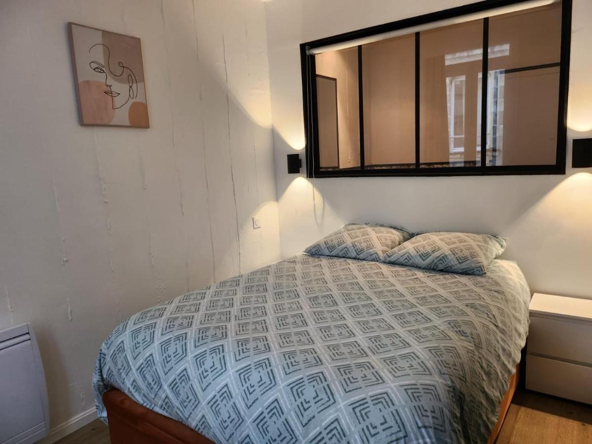 Charmant Cocon Iode Cosy Equipe, Baigne De Lumiere, Situe Au Coeur De La Rochelle A 1Min A Pied Du Marche Central Avec Tv Et Wifi Eksteriør billede